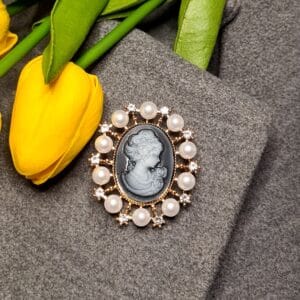 Cameo Broš – Sivi